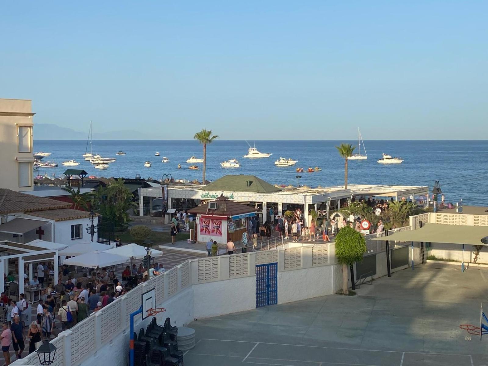 Apartamento Lidia Planta 2, La Carihuela 1ª Linea Playa, Vistas Mar, Buhardilla 1 Dormitorio, 40 M2, 1-3 Huesped, Terraza, Wifi توريمولينوس المظهر الخارجي الصورة