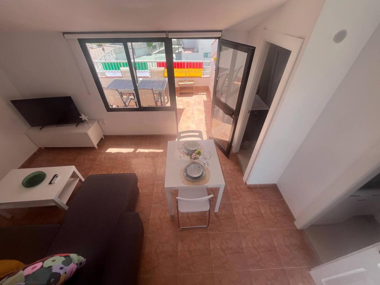 Apartamento Lidia Planta 2, La Carihuela 1ª Linea Playa, Vistas Mar, Buhardilla 1 Dormitorio, 40 M2, 1-3 Huesped, Terraza, Wifi توريمولينوس المظهر الخارجي الصورة