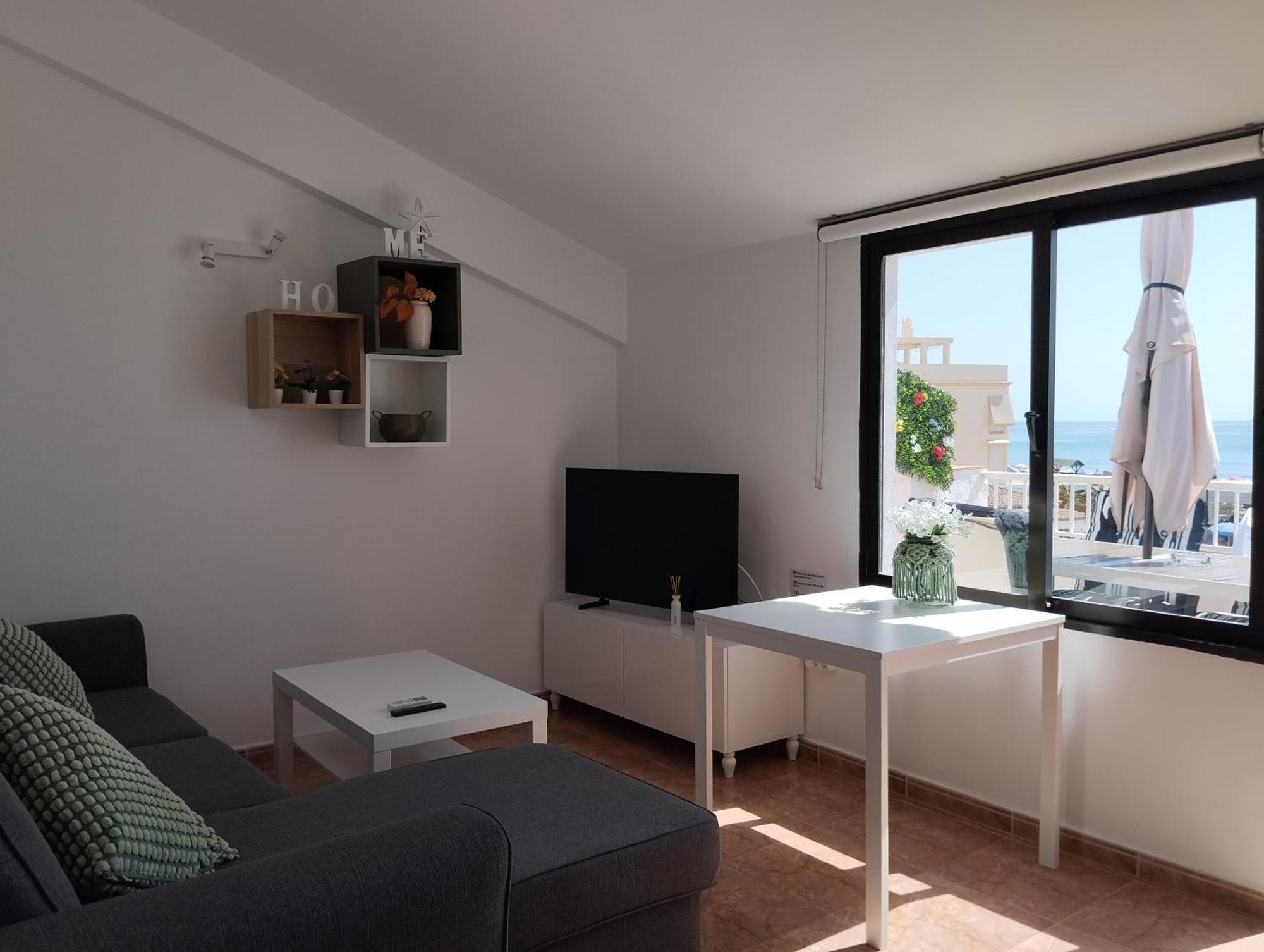 Apartamento Lidia Planta 2, La Carihuela 1ª Linea Playa, Vistas Mar, Buhardilla 1 Dormitorio, 40 M2, 1-3 Huesped, Terraza, Wifi توريمولينوس المظهر الخارجي الصورة