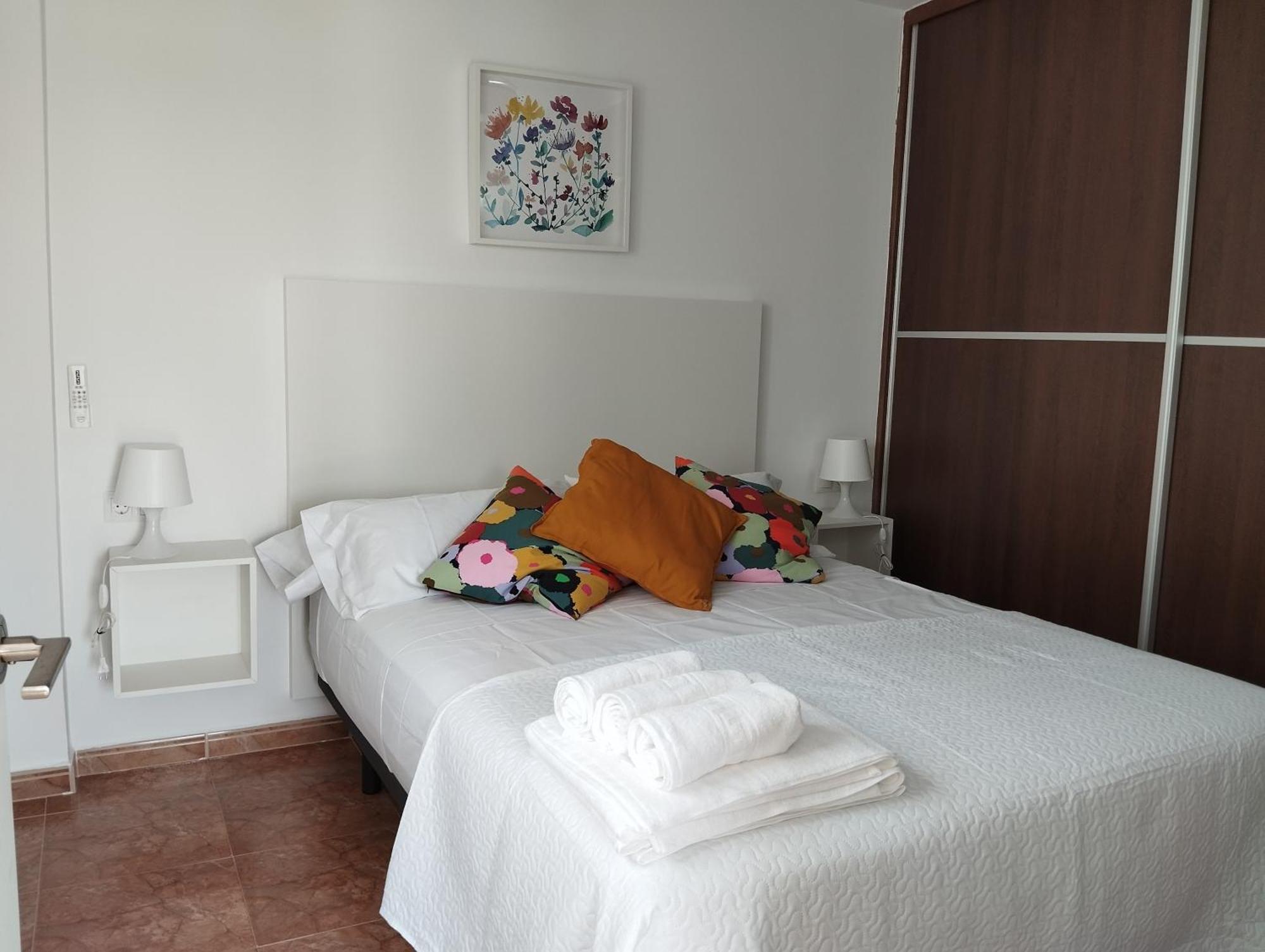 Apartamento Lidia Planta 2, La Carihuela 1ª Linea Playa, Vistas Mar, Buhardilla 1 Dormitorio, 40 M2, 1-3 Huesped, Terraza, Wifi توريمولينوس المظهر الخارجي الصورة